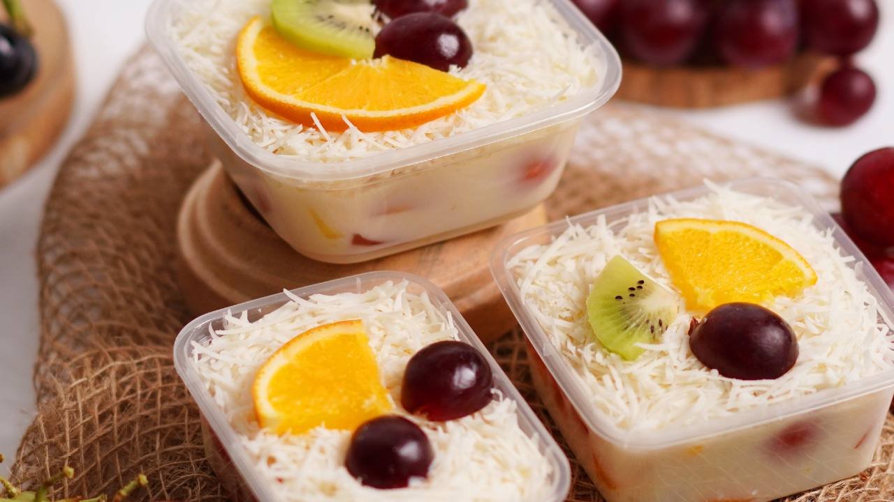 Tren Salad Buah Keju Makin Diminati Pecinta Kuliner Segar